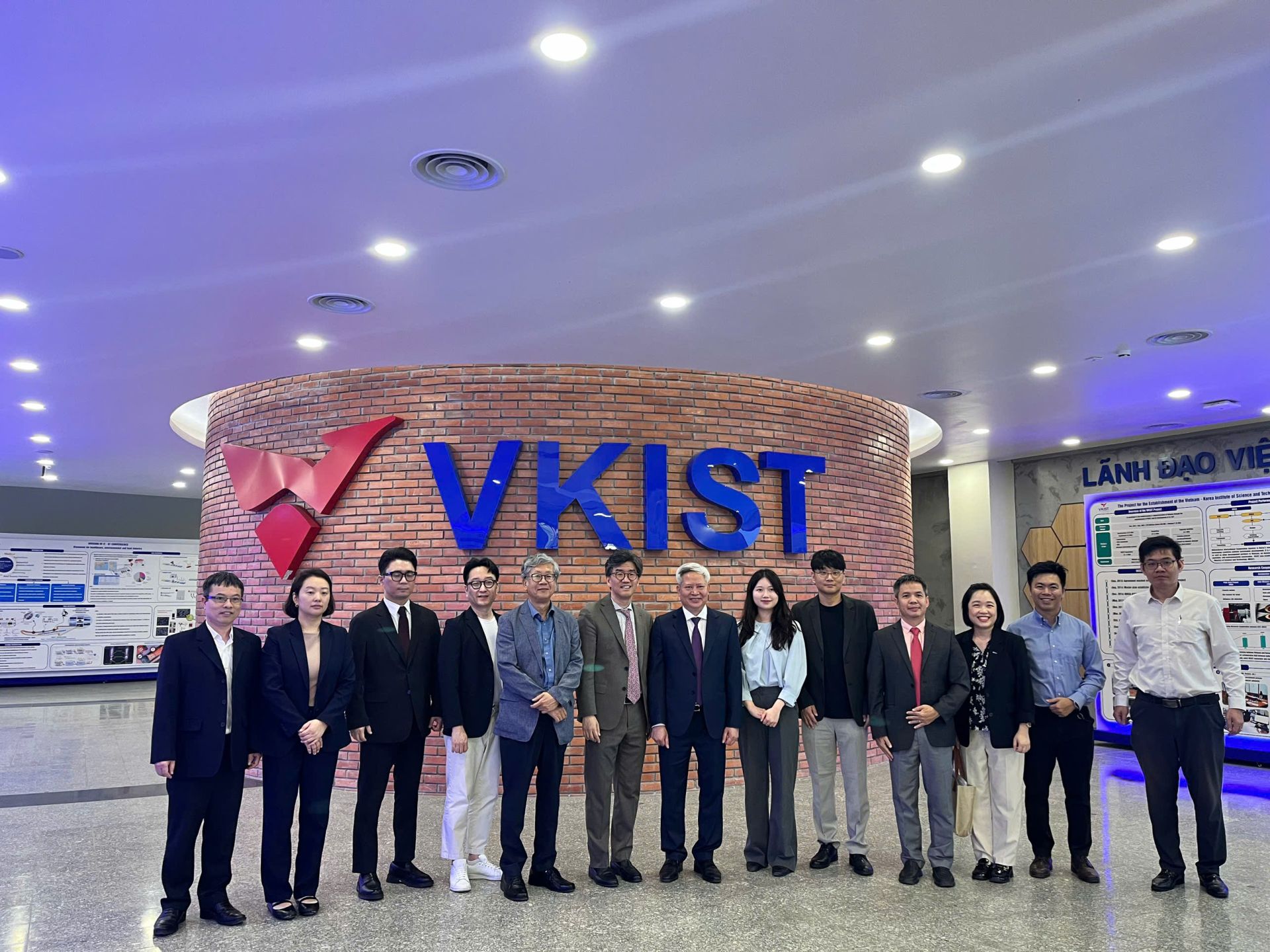VKIST tiếp đón đoàn Văn phòng Hợp tác Phát triển Quốc tế Hàn Quốc