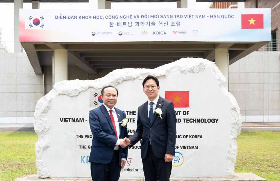 Toàn cảnh Diễn đàn Khoa học, Công nghệ và Đổi mới sáng tạo Việt Nam - Hàn Quốc