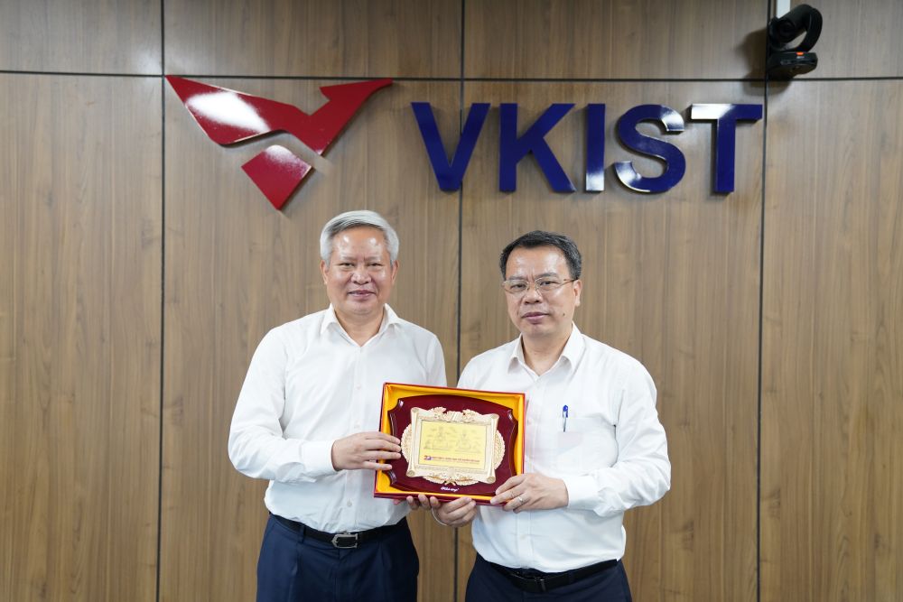 VKIST và Học viện Y - Dược học cổ truyền Việt Nam hướng tới mô hình hợp tác "đồng cơ hữu"