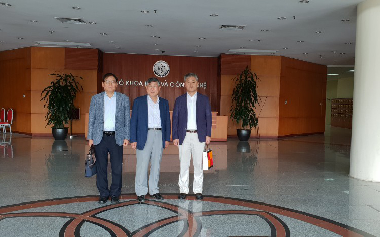 Đón chuyên gia từ Viện Khoa học và Công nghệ Hàn Quốc (KIST) tới thăm và làm việc tại Viện