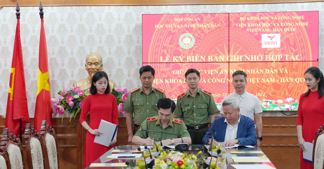 Tăng cường trao đổi, hợp tác giữa Viện VKIST và Học viện An ninh Nhân dân về đảm bảo an ninh mạng