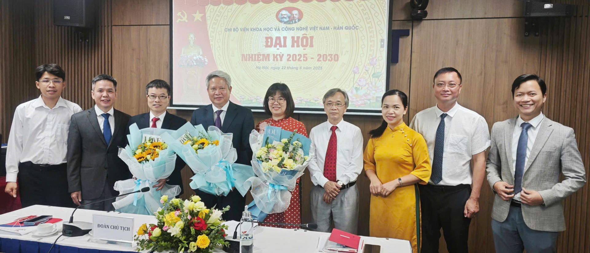 ra-mat-chi-uy