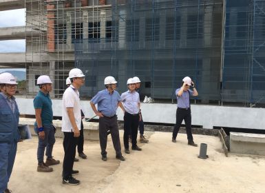 Thứ trưởng Bộ Khoa học và Công nghệ kiểm tra công trường Viện VKIST