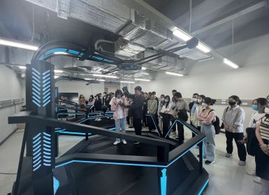 Trường Đại học Hà Nội (HANU) thăm VKIST