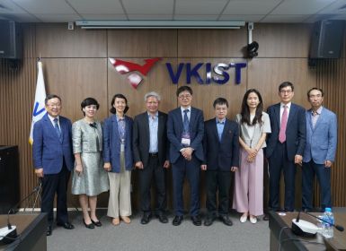 Đoàn đại biểu thành phố Daejeon, Hàn Quốc đến thăm và làm việc tại VKIST