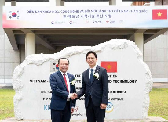 Toàn cảnh Diễn đàn Khoa học, Công nghệ và Đổi mới sáng tạo Việt Nam - Hàn Quốc
