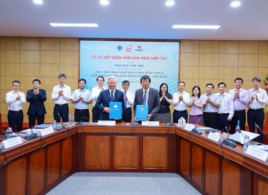 Viện VKIST và Đại học Cần Thơ ký kết hợp tác, thúc đẩy nghiên cứu và phát triển công nghệ phục vụ vùng Đồng bằng sông Cửu Long