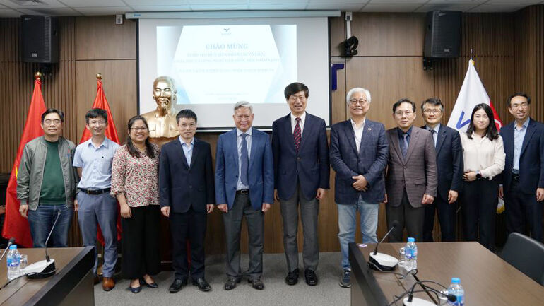 VKIST đón Đoàn đại biểu Liên đoàn các tổ chức Khoa học và Công nghệ (KOFST)