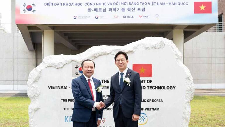 Toàn cảnh Diễn đàn Khoa học, Công nghệ và Đổi mới sáng tạo Việt Nam - Hàn Quốc