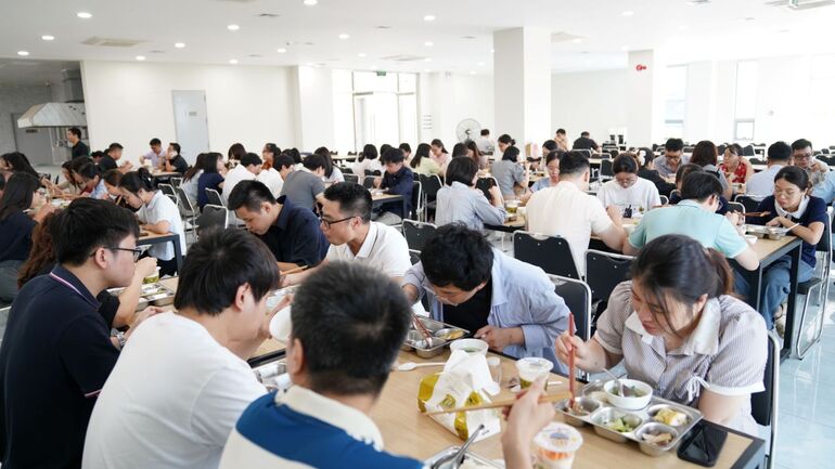 Công đoàn VKIST tổ chức "Bữa cơm Công đoàn" chào mừng 97 năm Ngày thành lập Công đoàn Việt Nam