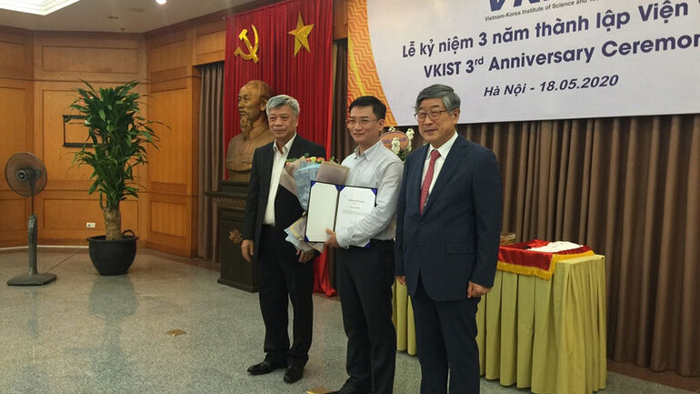 Lễ kỷ niệm 03 năm thành lập Viện Khoa học và Công nghệ Việt Nam - Hàn Quốc
