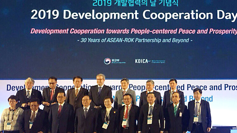 Promote ASEAN - Korea cooperation development: opportunities for innovation and industrial technology