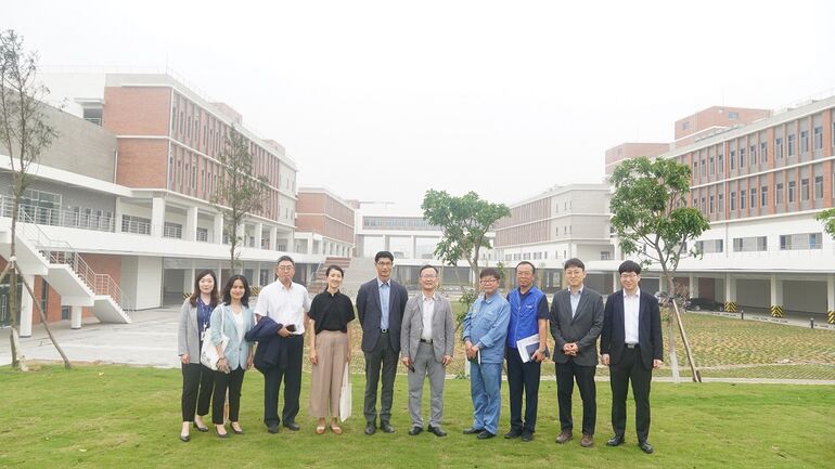 Embassy of the Republic of Korea in Vietnam and Korea International Cooperation Agency in Vietnam visited and worked at VKIST