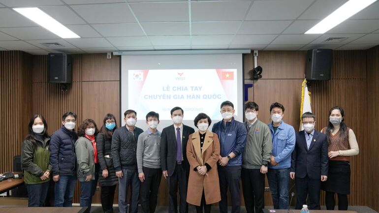 VKIST hosted a farewell ceremony for Korean experts