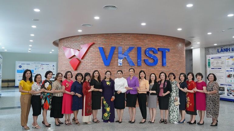 Visit of Female Intellectual Association of Ministry of Science and Technology at VKIST