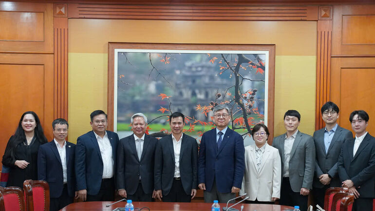 Thúc đẩy phát triển ngành vi mạch bán dẫn và trí tuệ nhân tạo