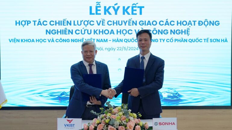 Lễ ký kết Hợp tác chiến lược về chuyển giao các hoạt động nghiên cứu Khoa học và công nghệ giữa Viện VKIST và công ty Cổ phần Quốc tế Sơn Hà